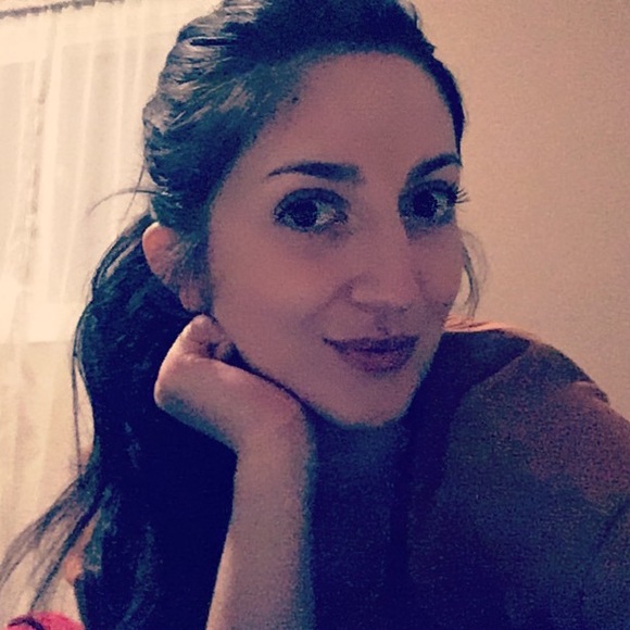 Meet your Posher, Maria - Picture 1 of 1